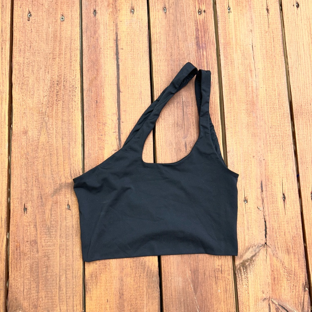 Salty swim top size small. Excellent condition.  No flaws.